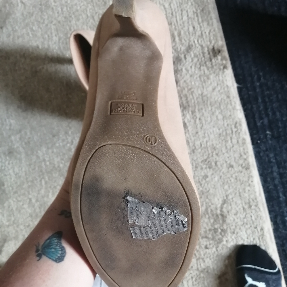 Peek-a-boo heels - Picture 4 of 4